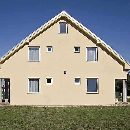 Luca Apartman Sopron Ngoại thất bức ảnh
