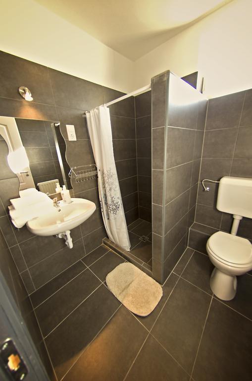 Luca Apartman Sopron Phòng bức ảnh